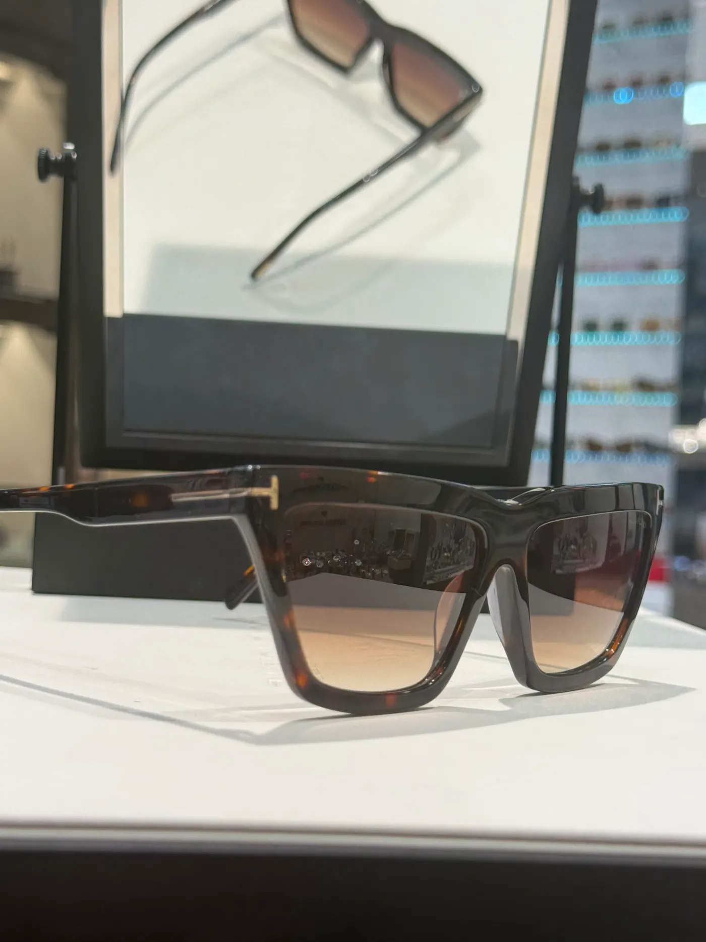 Tom Ford TF-42